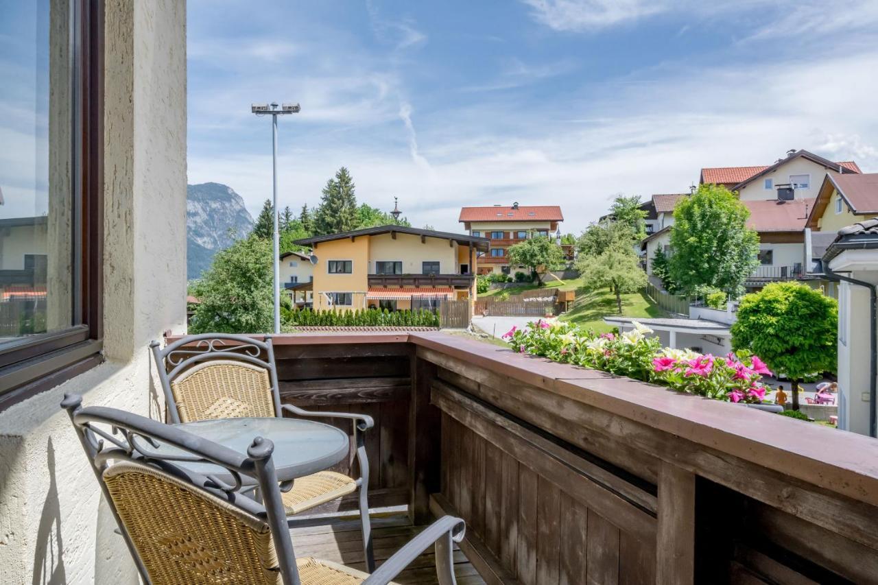 Gasthof Schroll Kirchbichl Bagian luar foto