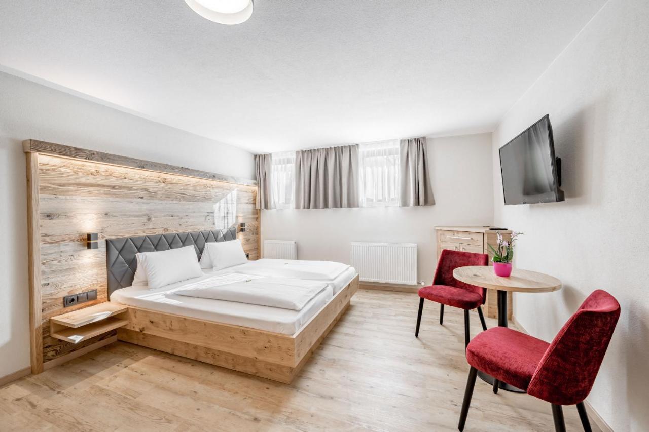 Gasthof Schroll Kirchbichl Bagian luar foto