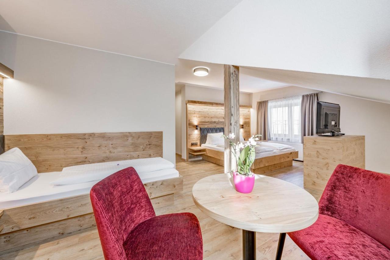 Gasthof Schroll Kirchbichl Bagian luar foto
