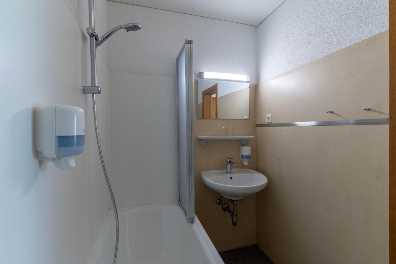 Gasthof Schroll Kirchbichl Bagian luar foto